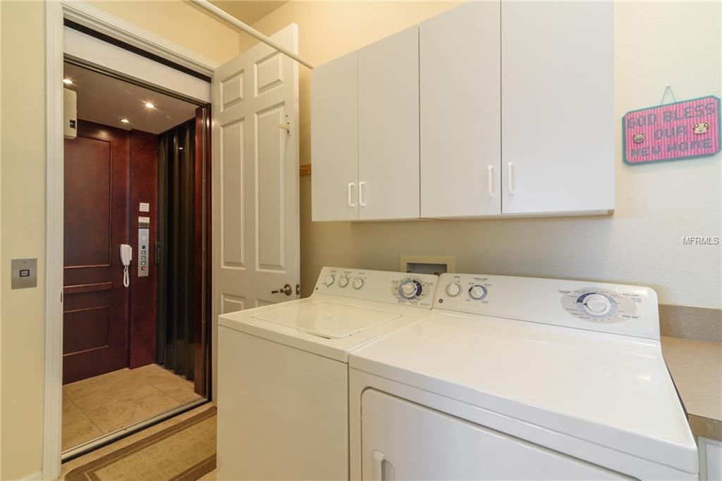 7907 ST SIMONS STREET, UNIVERSITY PARK, Florida 34201, 2 Bedrooms Bedrooms, 7 Rooms Rooms,2 BathroomsBathrooms,Residential,For sale,ST SIMONS,A4202894