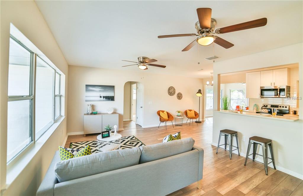 ST PETERSBURG, Florida 33705, 2 Bedrooms Bedrooms, 5 Rooms Rooms,2 BathroomsBathrooms,Residential,For sale,T2922535