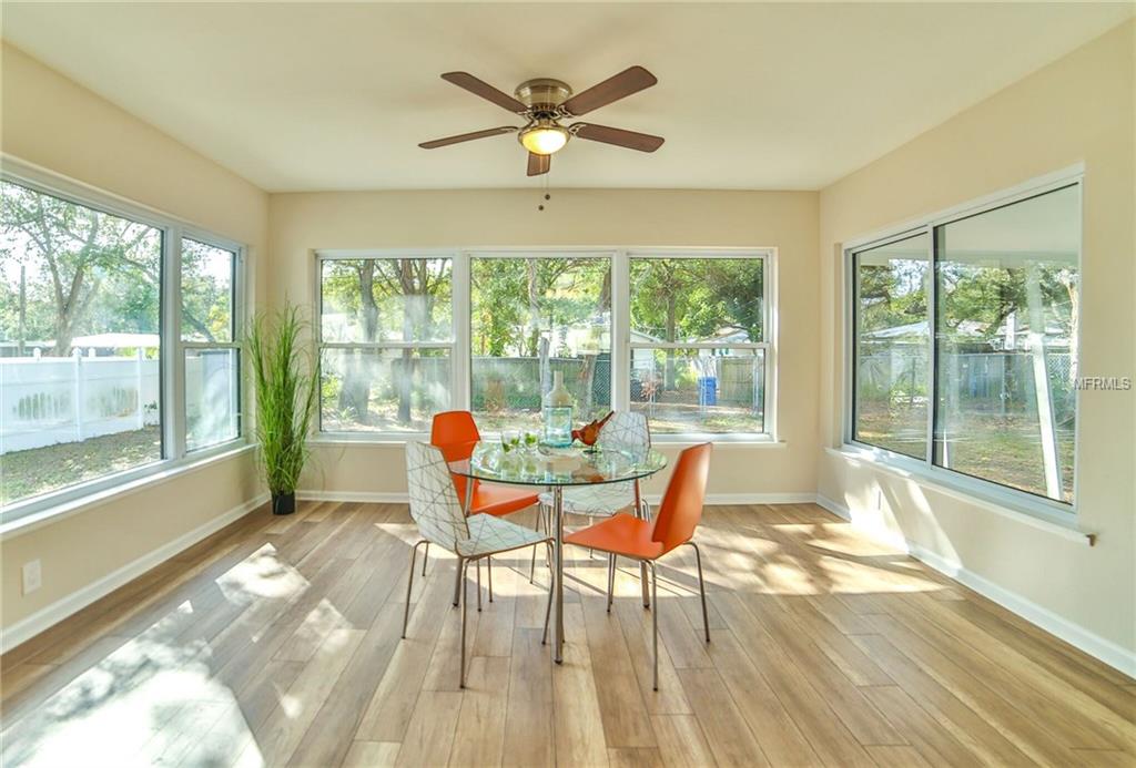 ST PETERSBURG, Florida 33705, 2 Bedrooms Bedrooms, 5 Rooms Rooms,2 BathroomsBathrooms,Residential,For sale,T2922535