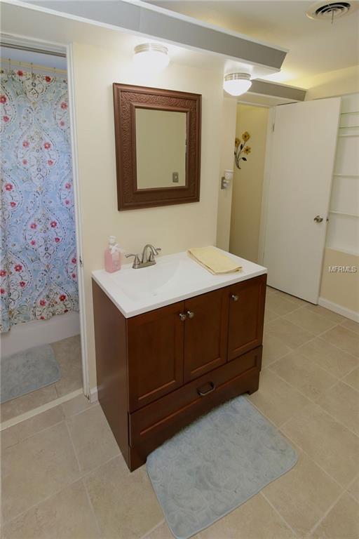 3912 17TH AVENUE W, BRADENTON, Florida 34205, 3 Bedrooms Bedrooms, 7 Rooms Rooms,2 BathroomsBathrooms,Residential,For sale,17TH,A4207628