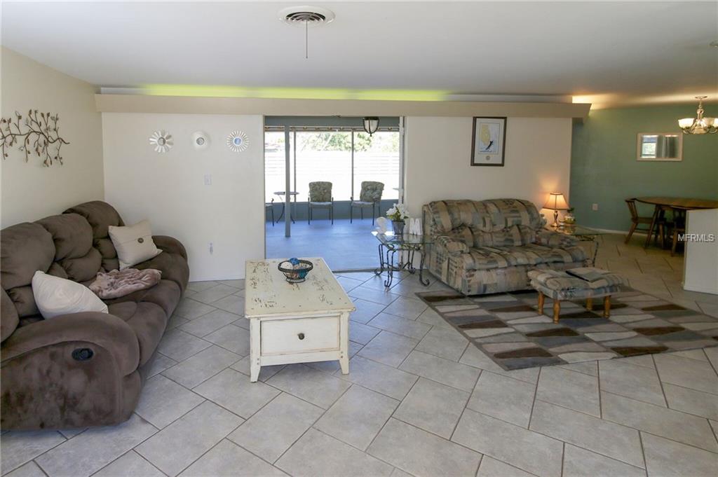 3912 17TH AVENUE W, BRADENTON, Florida 34205, 3 Bedrooms Bedrooms, 7 Rooms Rooms,2 BathroomsBathrooms,Residential,For sale,17TH,A4207628