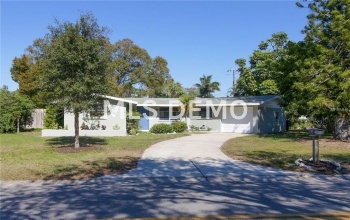 3912 17TH AVENUE W, BRADENTON, Florida 34205, 3 Bedrooms Bedrooms, 7 Rooms Rooms,2 BathroomsBathrooms,Residential,For sale,17TH,A4207628