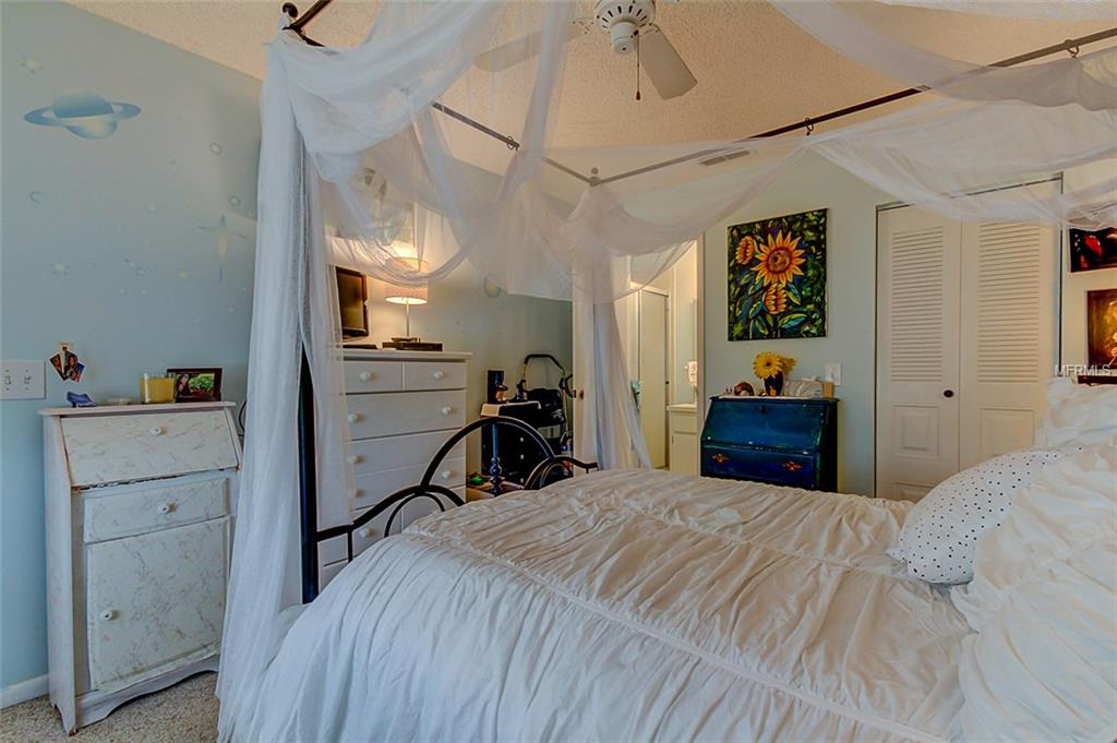 DUNEDIN, Florida 34698, 2 Bedrooms Bedrooms, 4 Rooms Rooms,2 BathroomsBathrooms,Residential,For sale,U7846643