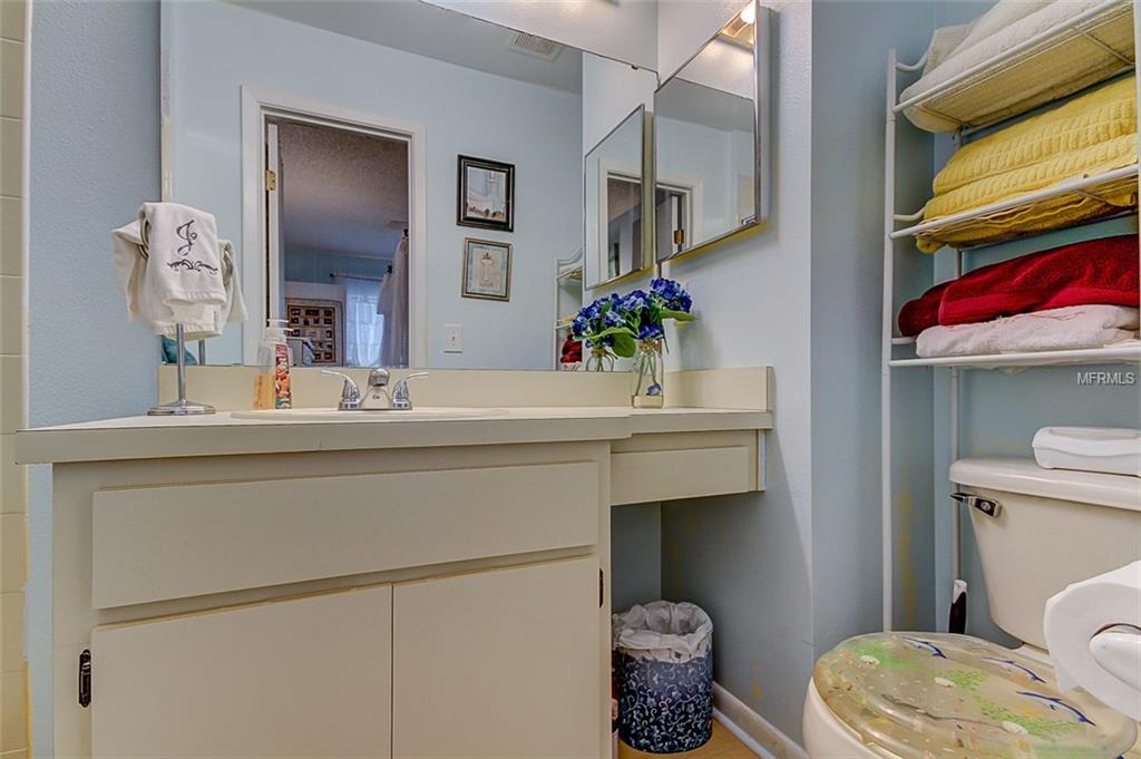 DUNEDIN, Florida 34698, 2 Bedrooms Bedrooms, 4 Rooms Rooms,2 BathroomsBathrooms,Residential,For sale,U7846643