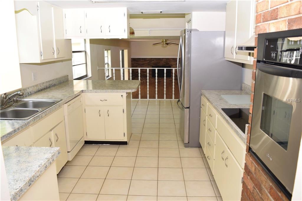 7403 16TH AVENUE NW, BRADENTON, Florida 34209, 6 Bedrooms Bedrooms, 11 Rooms Rooms,3 BathroomsBathrooms,Residential,For sale,16TH,A4192435