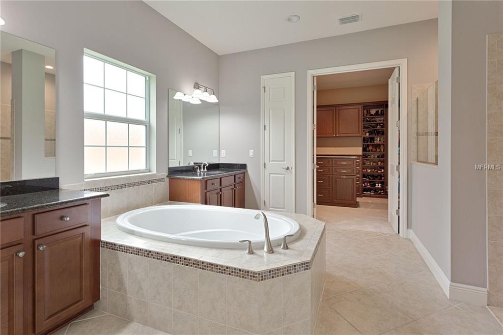 32022 SUMMERGLADE DRIVE, WESLEY CHAPEL, Florida 33545, 5 Bedrooms Bedrooms, 10 Rooms Rooms,3 BathroomsBathrooms,Residential,For sale,SUMMERGLADE,E2205280