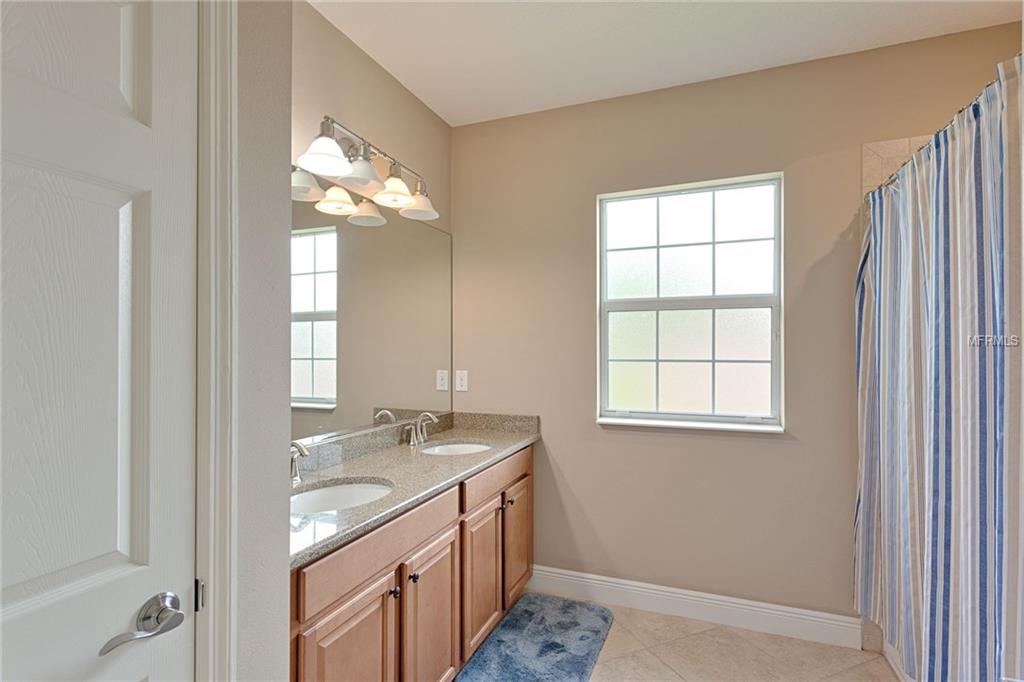 32022 SUMMERGLADE DRIVE, WESLEY CHAPEL, Florida 33545, 5 Bedrooms Bedrooms, 10 Rooms Rooms,3 BathroomsBathrooms,Residential,For sale,SUMMERGLADE,E2205280