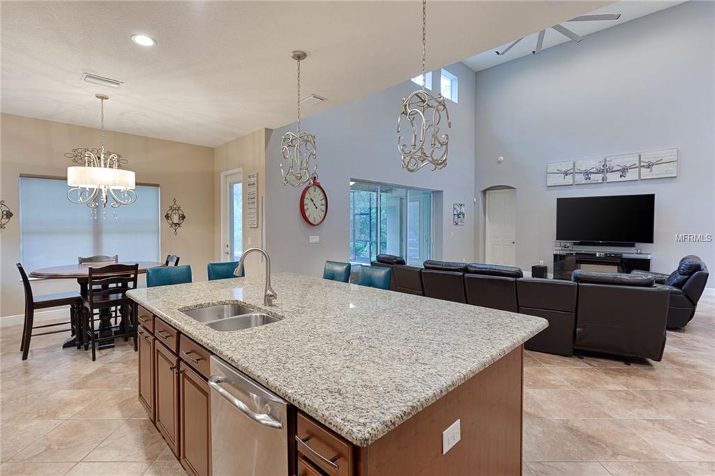 32022 SUMMERGLADE DRIVE, WESLEY CHAPEL, Florida 33545, 5 Bedrooms Bedrooms, 10 Rooms Rooms,3 BathroomsBathrooms,Residential,For sale,SUMMERGLADE,E2205280