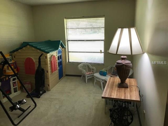 811 ARROWHEAD LANE, BRANDON, Florida 33511, 4 Bedrooms Bedrooms, 9 Rooms Rooms,2 BathroomsBathrooms,Residential,For sale,ARROWHEAD,T2913911