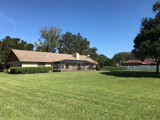 811 ARROWHEAD LANE, BRANDON, Florida 33511, 4 Bedrooms Bedrooms, 9 Rooms Rooms,2 BathroomsBathrooms,Residential,For sale,ARROWHEAD,T2913911