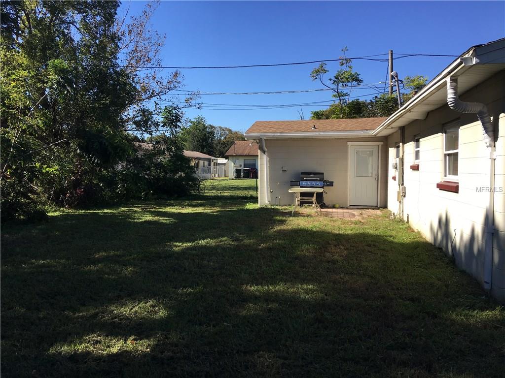 1913 15TH STREET, SAINT CLOUD, Florida 34769, 2 Bedrooms Bedrooms, 6 Rooms Rooms,1 BathroomBathrooms,Residential,For sale,15TH,S4854708