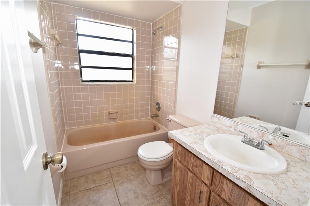 19055 LAKE PICKETT ROAD, ORLANDO, Florida 32820, 2 Bedrooms Bedrooms, 4 Rooms Rooms,2 BathroomsBathrooms,Residential,For sale,LAKE PICKETT,O5555720