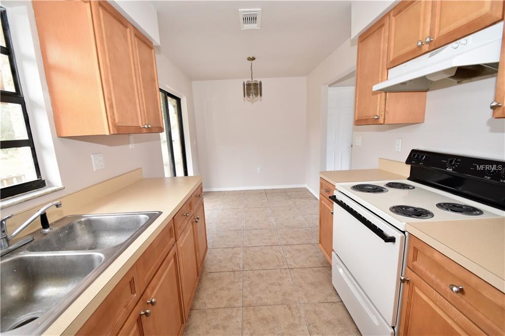 19055 LAKE PICKETT ROAD, ORLANDO, Florida 32820, 2 Bedrooms Bedrooms, 4 Rooms Rooms,2 BathroomsBathrooms,Residential,For sale,LAKE PICKETT,O5555720