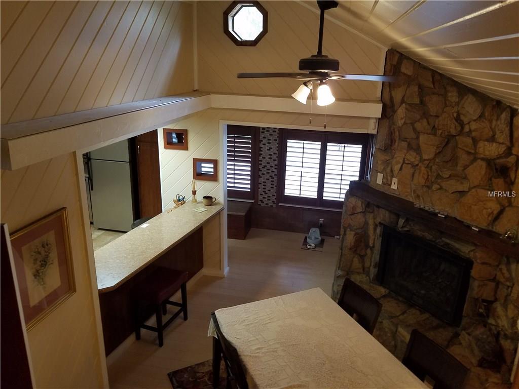 917 10TH AVENUE SW, LARGO, Florida 33770, 3 Bedrooms Bedrooms, 4 Rooms Rooms,2 BathroomsBathrooms,Residential,For sale,10TH,U7845985