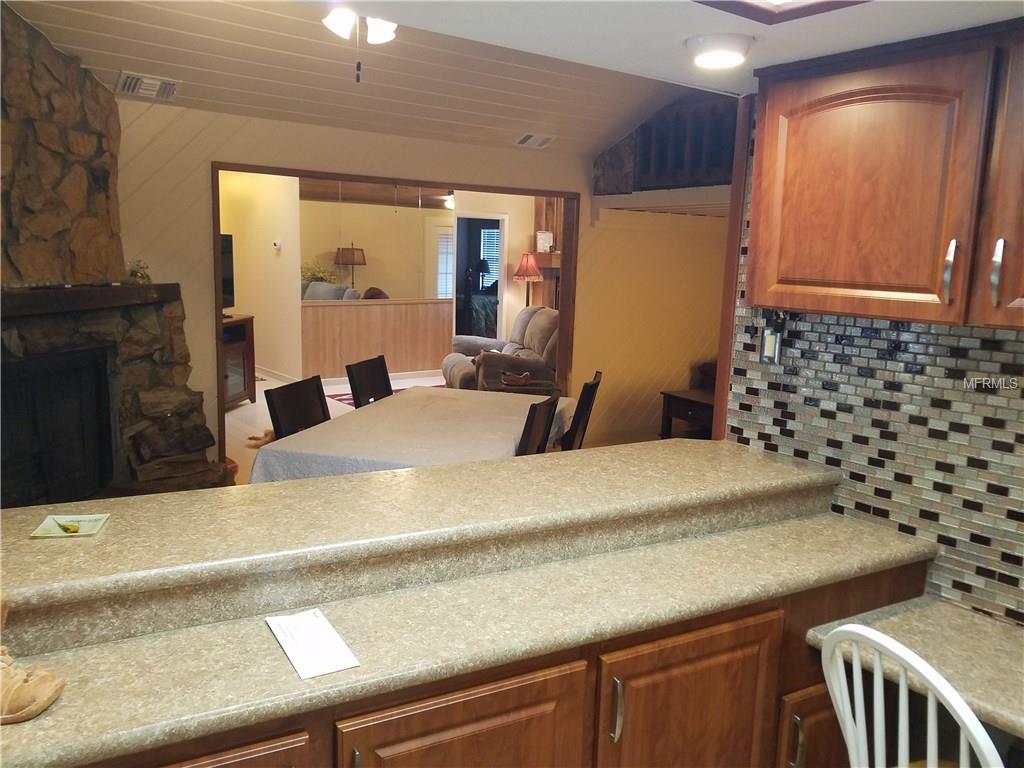 917 10TH AVENUE SW, LARGO, Florida 33770, 3 Bedrooms Bedrooms, 4 Rooms Rooms,2 BathroomsBathrooms,Residential,For sale,10TH,U7845985