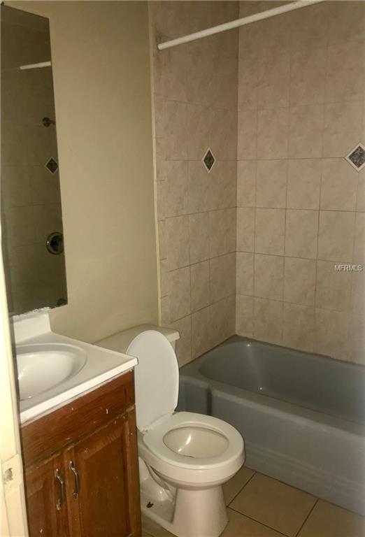 4521 LAWNE COURT, ORLANDO, Florida 32808, 5 Bedrooms Bedrooms, 8 Rooms Rooms,2 BathroomsBathrooms,Residential,For sale,LAWNE,O5561552