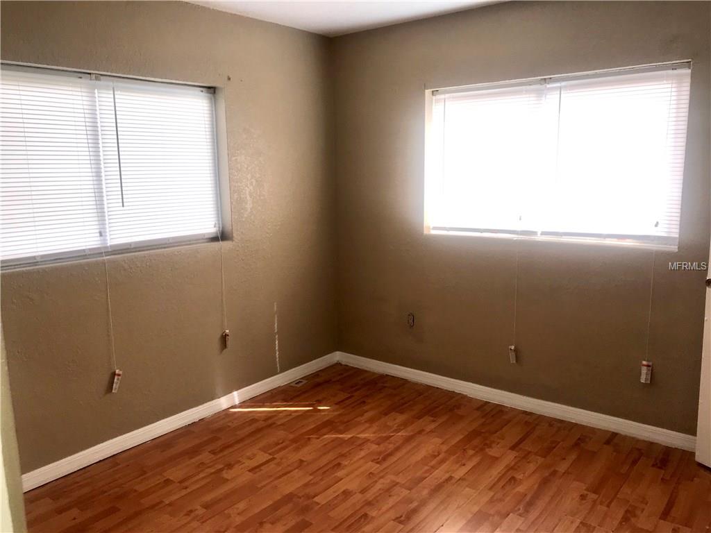 4521 LAWNE COURT, ORLANDO, Florida 32808, 5 Bedrooms Bedrooms, 8 Rooms Rooms,2 BathroomsBathrooms,Residential,For sale,LAWNE,O5561552