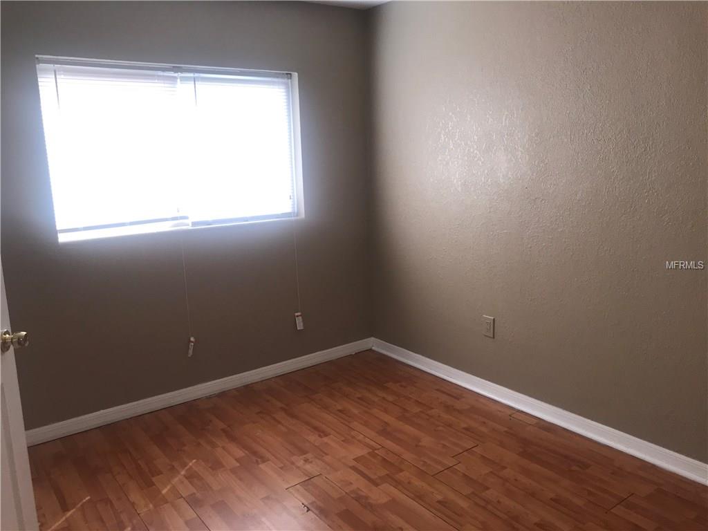 4521 LAWNE COURT, ORLANDO, Florida 32808, 5 Bedrooms Bedrooms, 8 Rooms Rooms,2 BathroomsBathrooms,Residential,For sale,LAWNE,O5561552