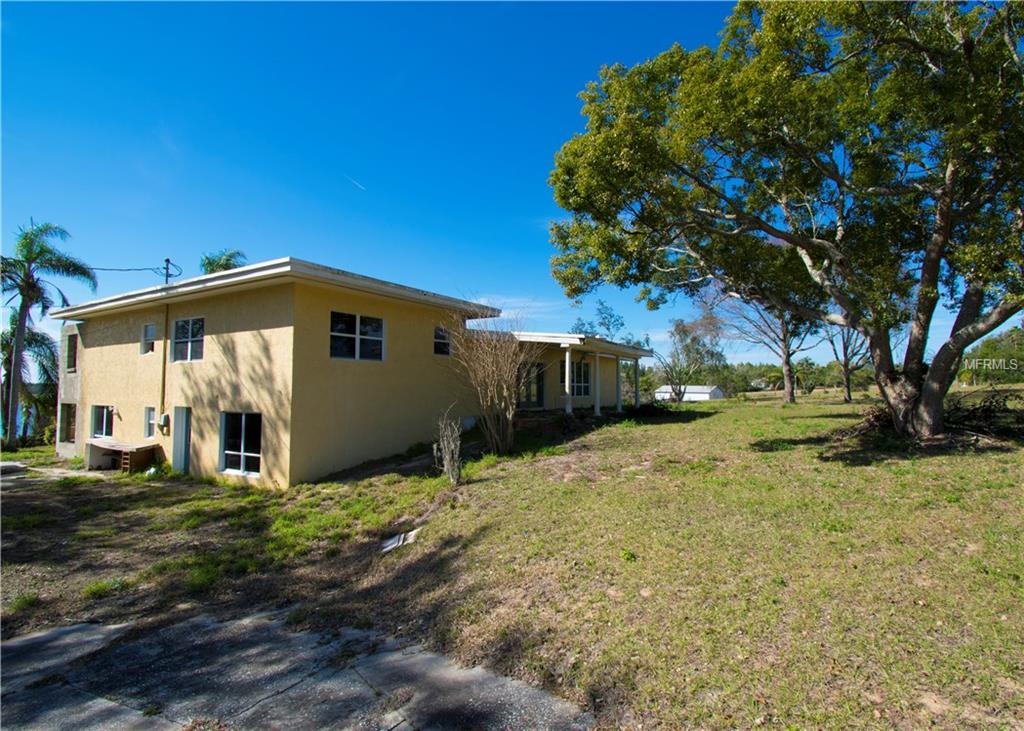 1301 S LAKE STARR BOULEVARD, LAKE WALES, Florida 33898, 5 Bedrooms Bedrooms, 3 Rooms Rooms,4 BathroomsBathrooms,Residential,For sale,LAKE STARR,P4719049