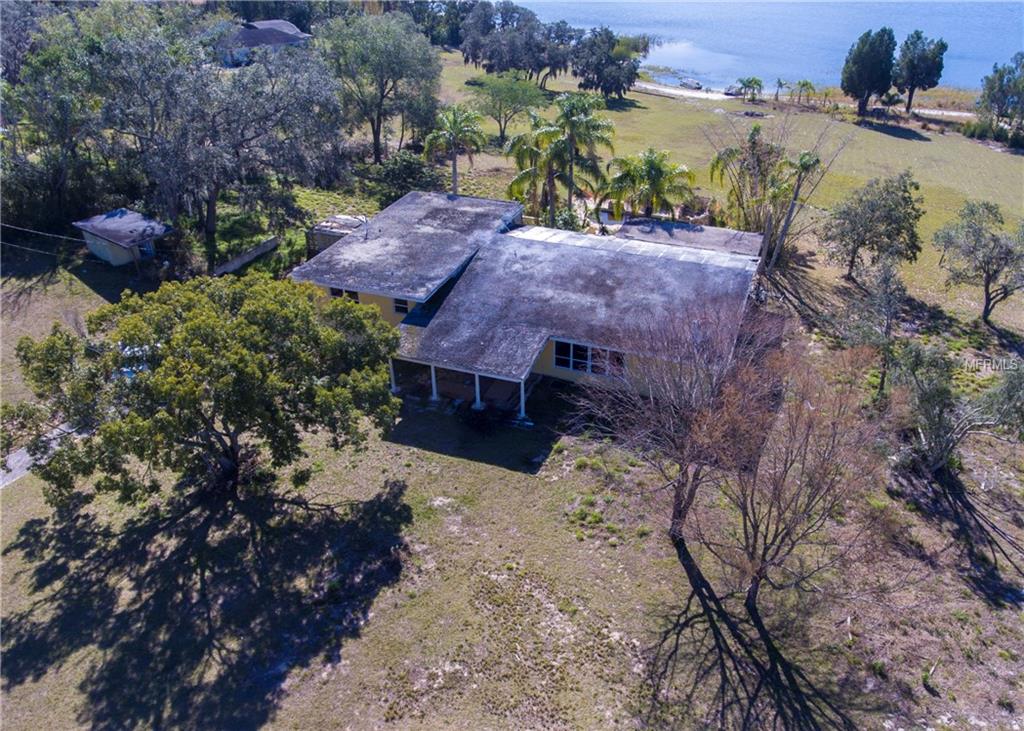 1301 S LAKE STARR BOULEVARD, LAKE WALES, Florida 33898, 5 Bedrooms Bedrooms, 3 Rooms Rooms,4 BathroomsBathrooms,Residential,For sale,LAKE STARR,P4719049