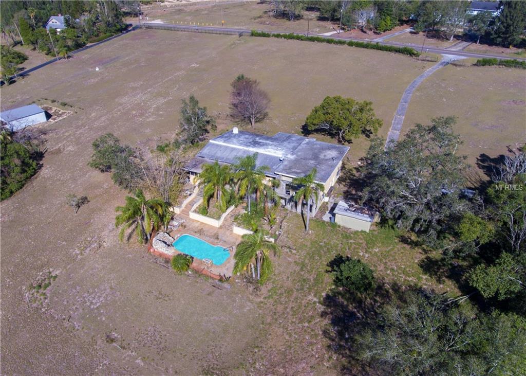 1301 S LAKE STARR BOULEVARD, LAKE WALES, Florida 33898, 5 Bedrooms Bedrooms, 3 Rooms Rooms,4 BathroomsBathrooms,Residential,For sale,LAKE STARR,P4719049