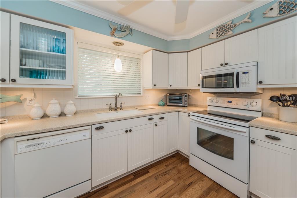 737 OHIO AVENUE, PALM HARBOR, Florida 34683, 4 Bedrooms Bedrooms, 3 Rooms Rooms,3 BathroomsBathrooms,Residential,For sale,OHIO,U7847502