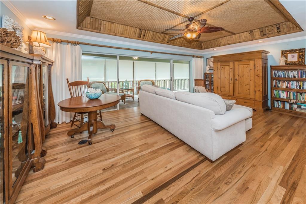 737 OHIO AVENUE, PALM HARBOR, Florida 34683, 4 Bedrooms Bedrooms, 3 Rooms Rooms,3 BathroomsBathrooms,Residential,For sale,OHIO,U7847502