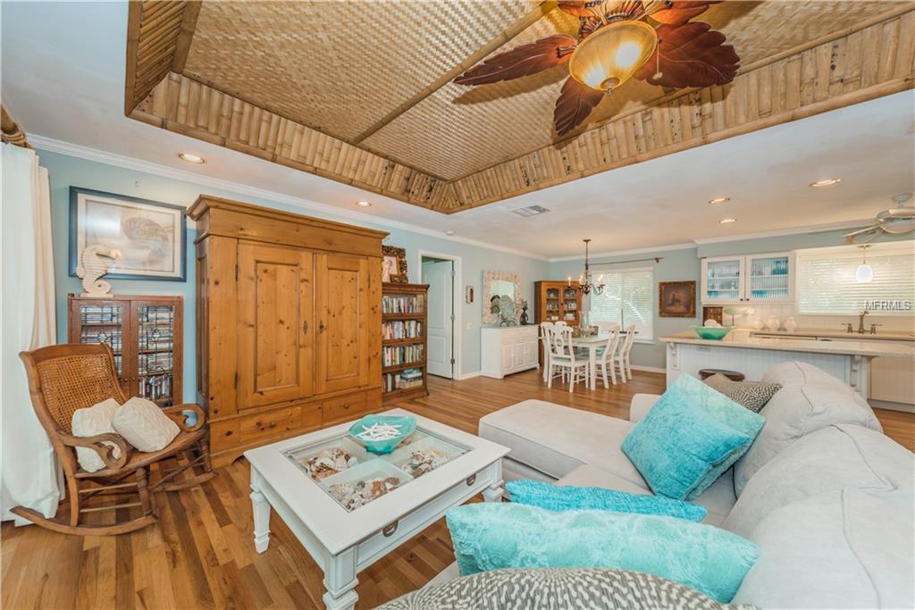 737 OHIO AVENUE, PALM HARBOR, Florida 34683, 4 Bedrooms Bedrooms, 3 Rooms Rooms,3 BathroomsBathrooms,Residential,For sale,OHIO,U7847502