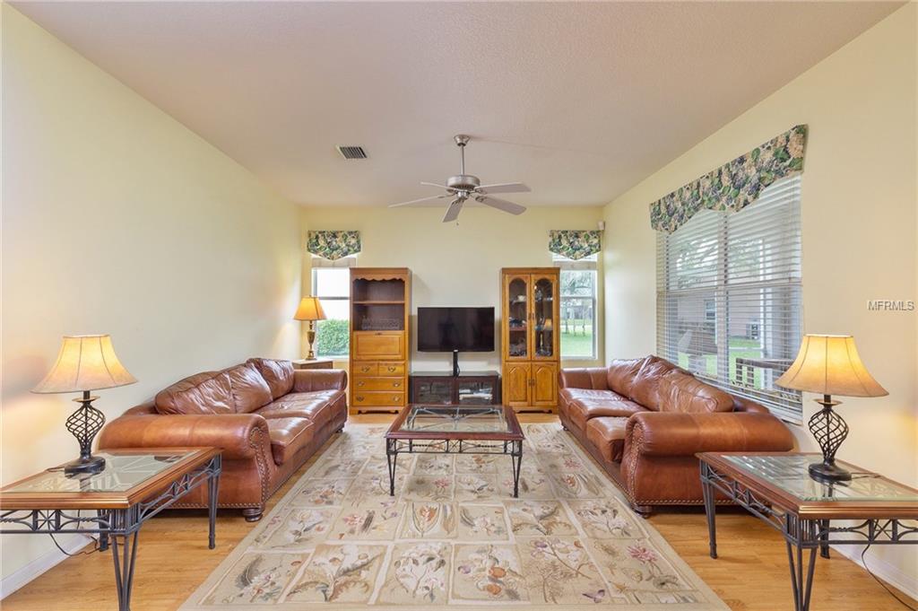 15104 HERONGLEN DRIVE, LITHIA, Florida 33547, 4 Bedrooms Bedrooms, 9 Rooms Rooms,2 BathroomsBathrooms,Residential,For sale,HERONGLEN,T2907887