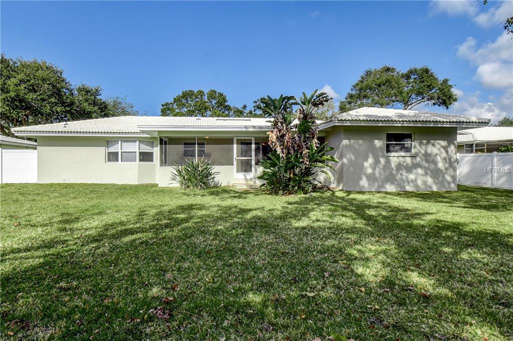 2217 BASCOM WAY, CLEARWATER, Florida 33764, 3 Bedrooms Bedrooms, 9 Rooms Rooms,2 BathroomsBathrooms,Residential,For sale,BASCOM,U7836856