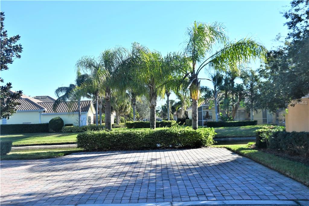 11933 KAJETAN LANE, ORLANDO, Florida 32827, 2 Bedrooms Bedrooms, 7 Rooms Rooms,2 BathroomsBathrooms,Residential,For sale,KAJETAN,O5554656