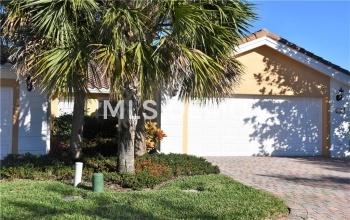 11933 KAJETAN LANE, ORLANDO, Florida 32827, 2 Bedrooms Bedrooms, 7 Rooms Rooms,2 BathroomsBathrooms,Residential,For sale,KAJETAN,O5554656