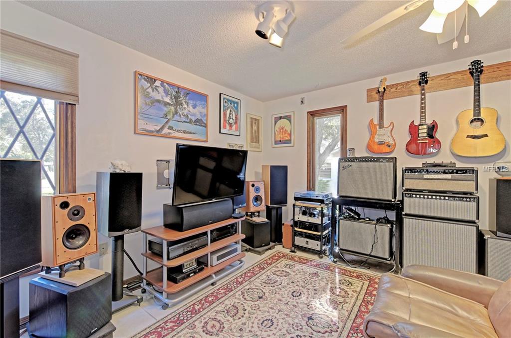 BRADENTON, Florida 34209, 4 Bedrooms Bedrooms, 3 Rooms Rooms,3 BathroomsBathrooms,Residential,For sale,A4207081