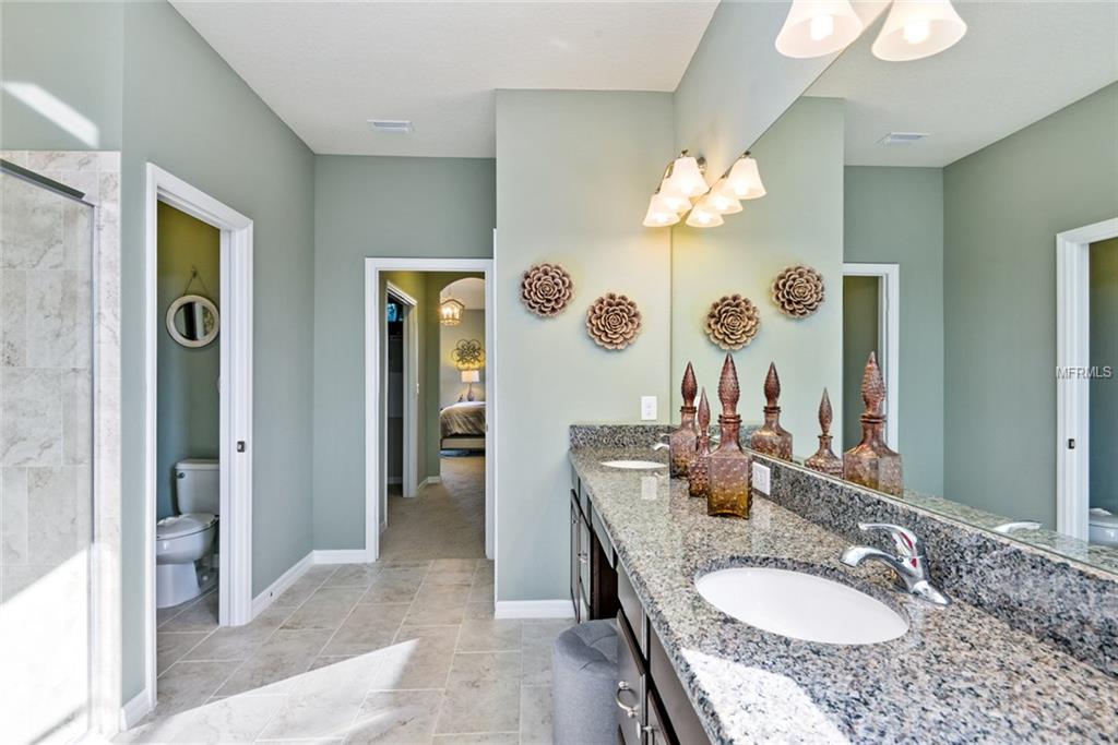 2326 PALMETUM LOOP, APOPKA, Florida 32712, 4 Bedrooms Bedrooms, 11 Rooms Rooms,2 BathroomsBathrooms,Residential,For sale,PALMETUM,W7637145