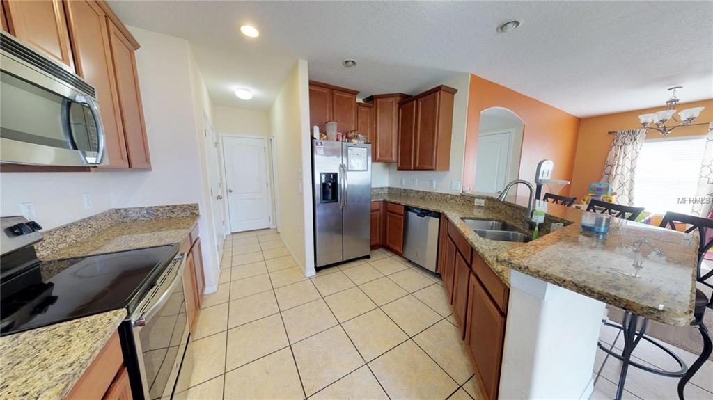 10521 SUMMER AZURE DRIVE, RIVERVIEW, Florida 33578, 3 Bedrooms Bedrooms, 8 Rooms Rooms,2 BathroomsBathrooms,Residential,For sale,SUMMER AZURE,T2925362