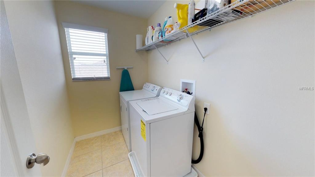 10521 SUMMER AZURE DRIVE, RIVERVIEW, Florida 33578, 3 Bedrooms Bedrooms, 8 Rooms Rooms,2 BathroomsBathrooms,Residential,For sale,SUMMER AZURE,T2925362