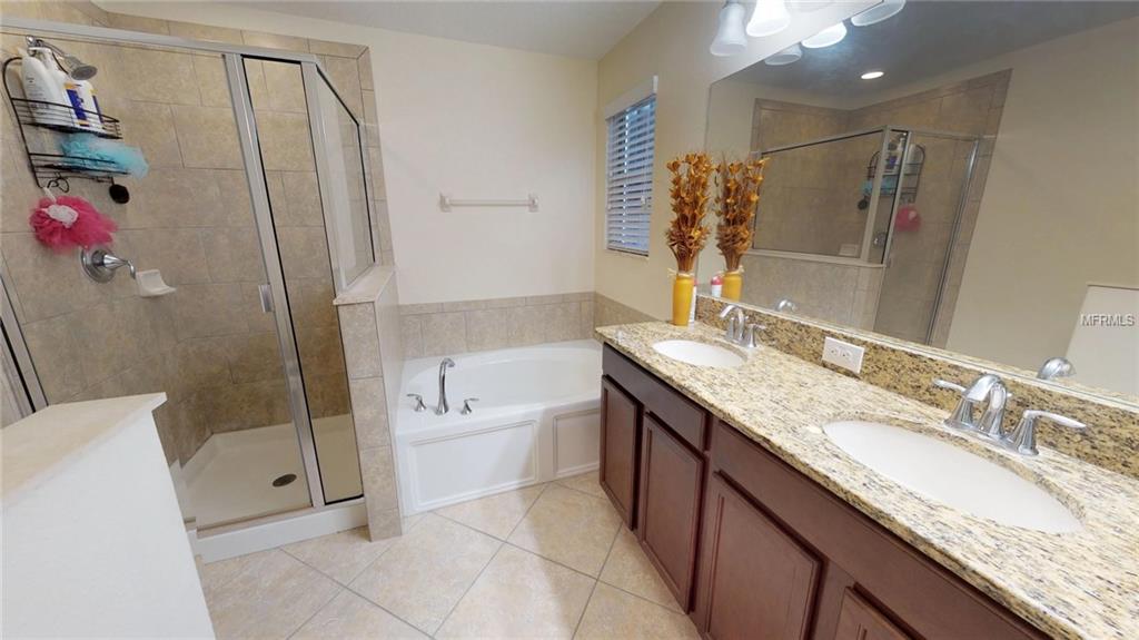 10521 SUMMER AZURE DRIVE, RIVERVIEW, Florida 33578, 3 Bedrooms Bedrooms, 8 Rooms Rooms,2 BathroomsBathrooms,Residential,For sale,SUMMER AZURE,T2925362