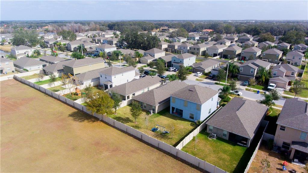 10521 SUMMER AZURE DRIVE, RIVERVIEW, Florida 33578, 3 Bedrooms Bedrooms, 8 Rooms Rooms,2 BathroomsBathrooms,Residential,For sale,SUMMER AZURE,T2925362