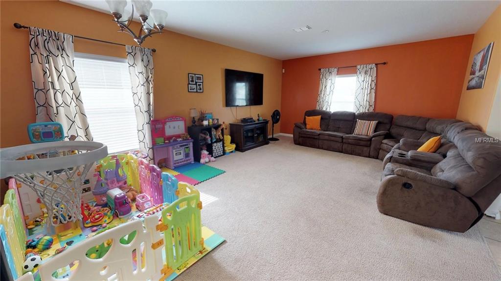 10521 SUMMER AZURE DRIVE, RIVERVIEW, Florida 33578, 3 Bedrooms Bedrooms, 8 Rooms Rooms,2 BathroomsBathrooms,Residential,For sale,SUMMER AZURE,T2925362