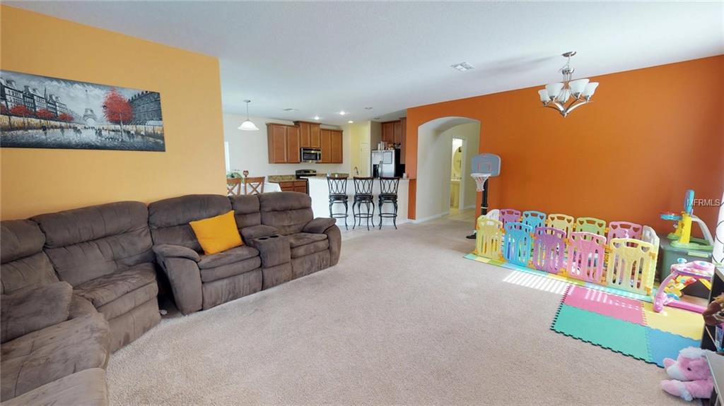 10521 SUMMER AZURE DRIVE, RIVERVIEW, Florida 33578, 3 Bedrooms Bedrooms, 8 Rooms Rooms,2 BathroomsBathrooms,Residential,For sale,SUMMER AZURE,T2925362