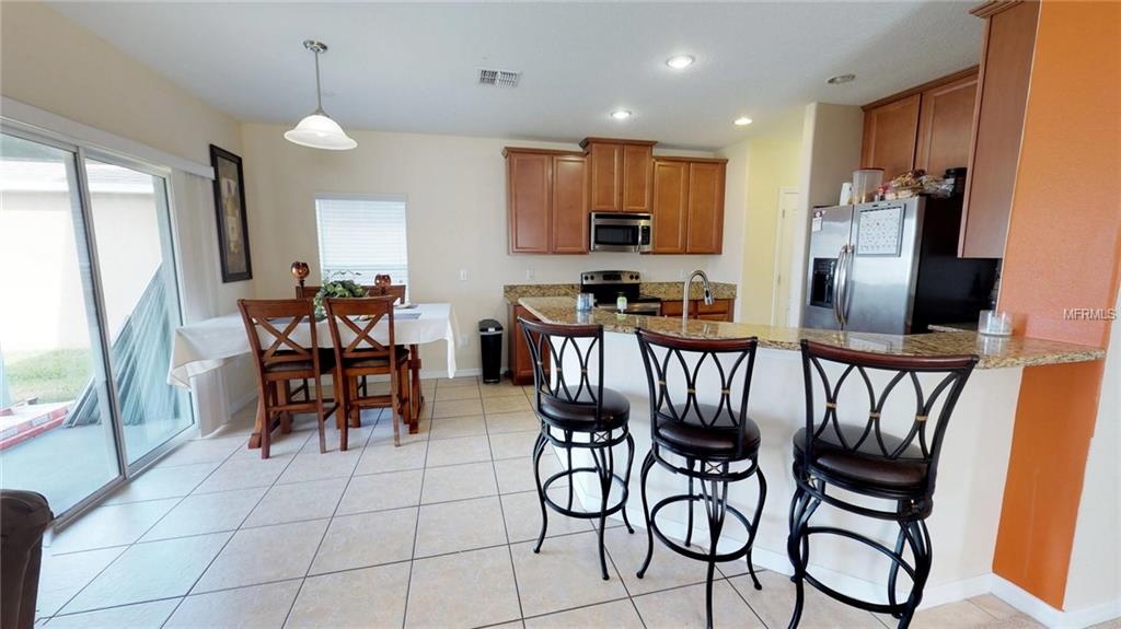 10521 SUMMER AZURE DRIVE, RIVERVIEW, Florida 33578, 3 Bedrooms Bedrooms, 8 Rooms Rooms,2 BathroomsBathrooms,Residential,For sale,SUMMER AZURE,T2925362