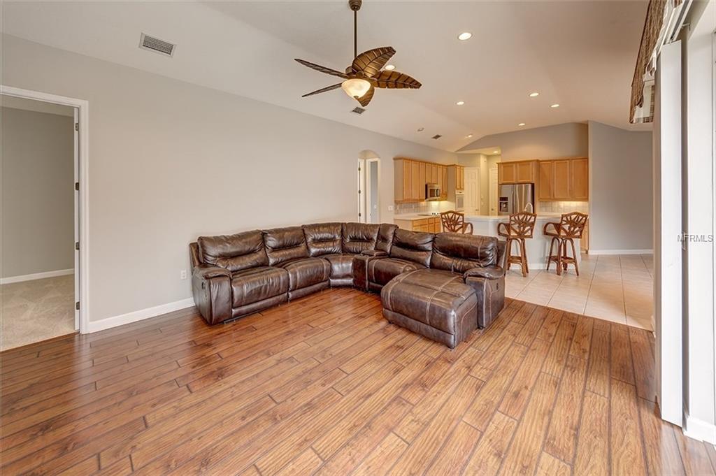 6732 COYOTE RIDGE COURT, UNIVERSITY PARK, Florida 34201, 5 Bedrooms Bedrooms, 10 Rooms Rooms,3 BathroomsBathrooms,Residential,For sale,COYOTE RIDGE,A4209099