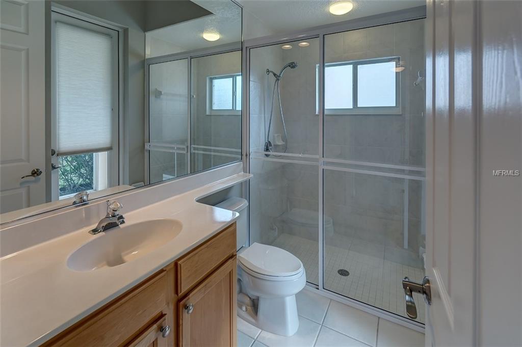 6732 COYOTE RIDGE COURT, UNIVERSITY PARK, Florida 34201, 5 Bedrooms Bedrooms, 10 Rooms Rooms,3 BathroomsBathrooms,Residential,For sale,COYOTE RIDGE,A4209099