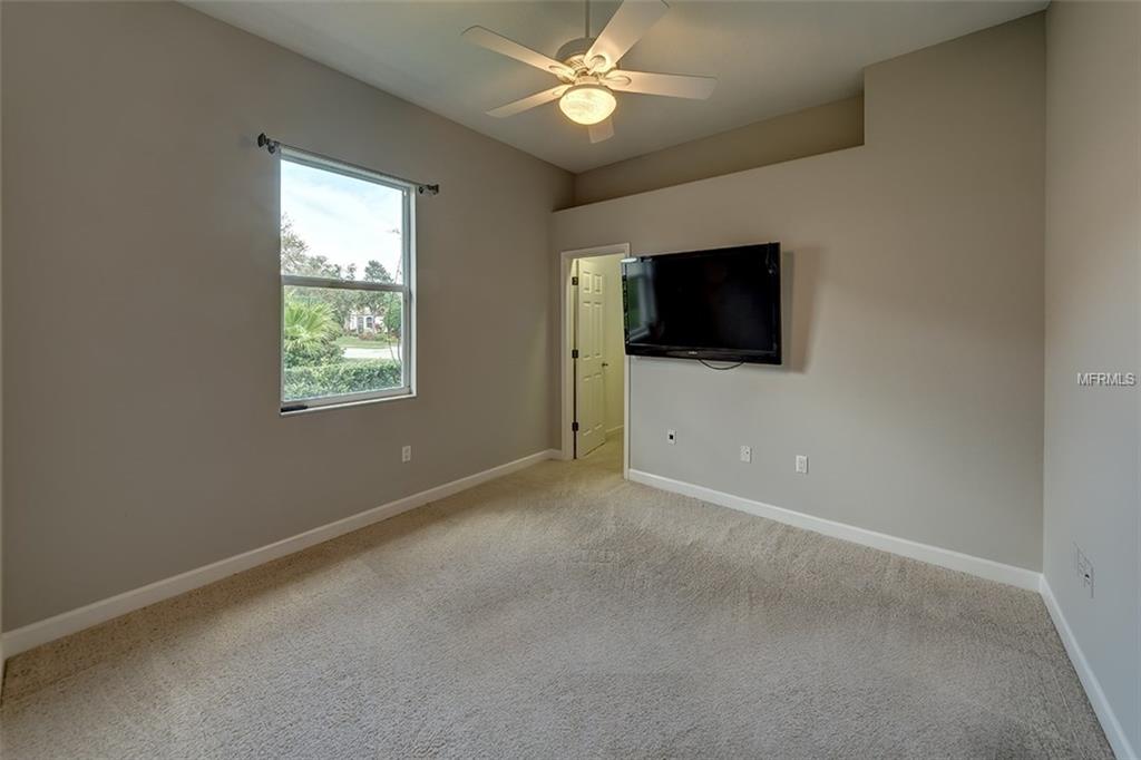 6732 COYOTE RIDGE COURT, UNIVERSITY PARK, Florida 34201, 5 Bedrooms Bedrooms, 10 Rooms Rooms,3 BathroomsBathrooms,Residential,For sale,COYOTE RIDGE,A4209099