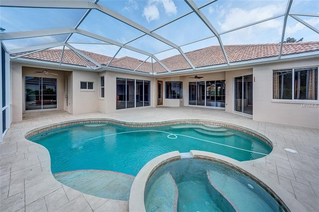 6732 COYOTE RIDGE COURT, UNIVERSITY PARK, Florida 34201, 5 Bedrooms Bedrooms, 10 Rooms Rooms,3 BathroomsBathrooms,Residential,For sale,COYOTE RIDGE,A4209099