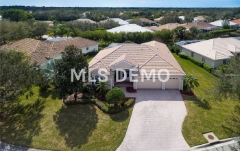 6732 COYOTE RIDGE COURT, UNIVERSITY PARK, Florida 34201, 5 Bedrooms Bedrooms, 10 Rooms Rooms,3 BathroomsBathrooms,Residential,For sale,COYOTE RIDGE,A4209099