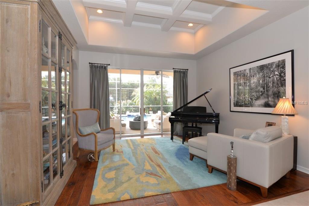 5255 SHORELINE CIRCLE, SANFORD, Florida 32771, 4 Bedrooms Bedrooms, 9 Rooms Rooms,3 BathroomsBathrooms,Residential,For sale,SHORELINE,O5560761