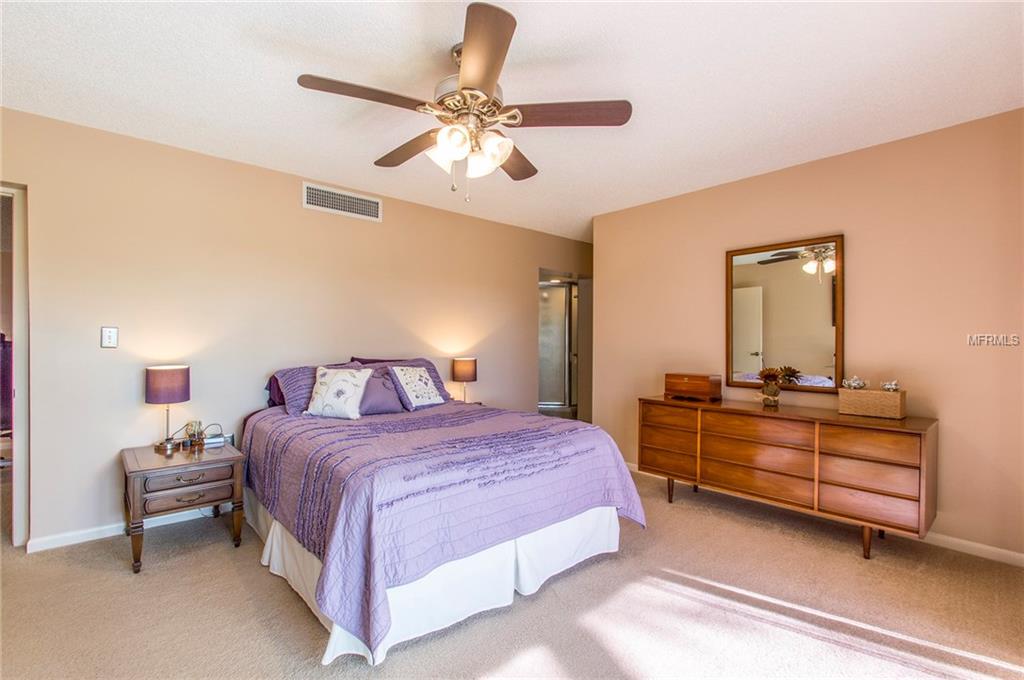 700 STARKEY ROAD, LARGO, Florida 33771, 2 Bedrooms Bedrooms, 4 Rooms Rooms,2 BathroomsBathrooms,Residential,For sale,STARKEY,U7847092