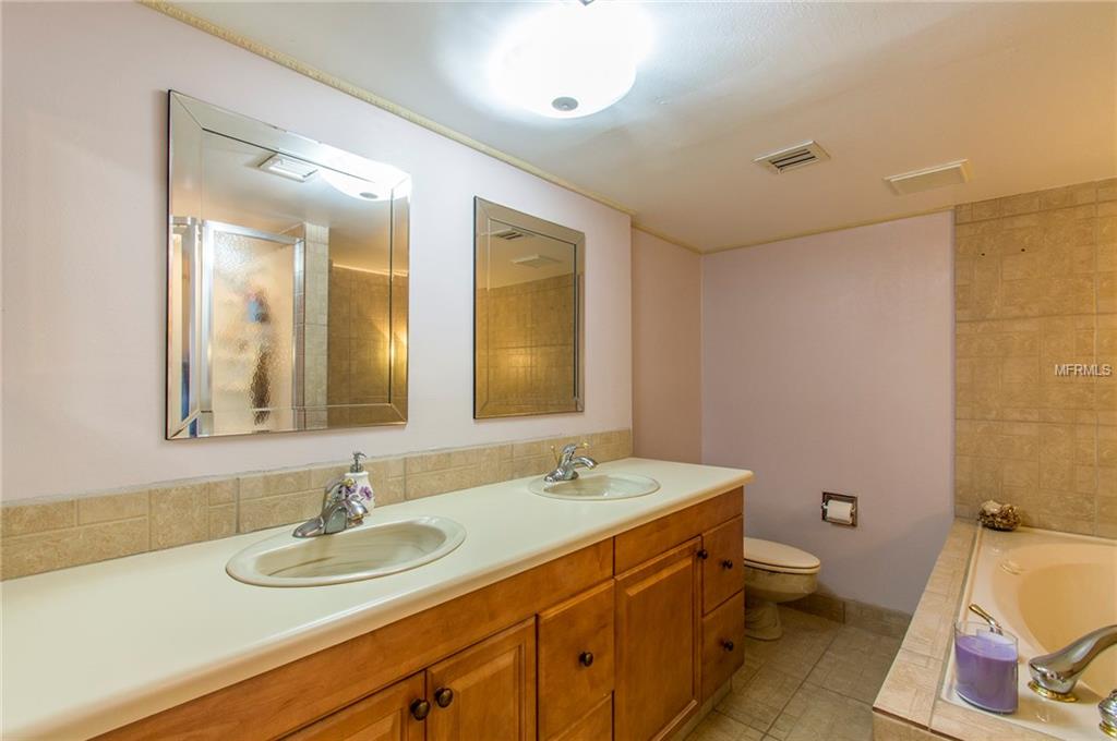 700 STARKEY ROAD, LARGO, Florida 33771, 2 Bedrooms Bedrooms, 4 Rooms Rooms,2 BathroomsBathrooms,Residential,For sale,STARKEY,U7847092