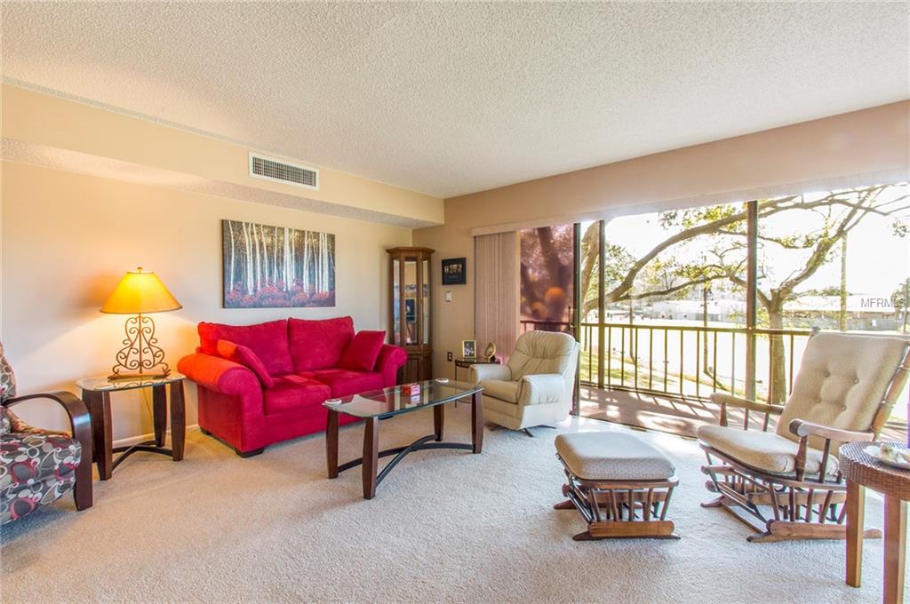 700 STARKEY ROAD, LARGO, Florida 33771, 2 Bedrooms Bedrooms, 4 Rooms Rooms,2 BathroomsBathrooms,Residential,For sale,STARKEY,U7847092